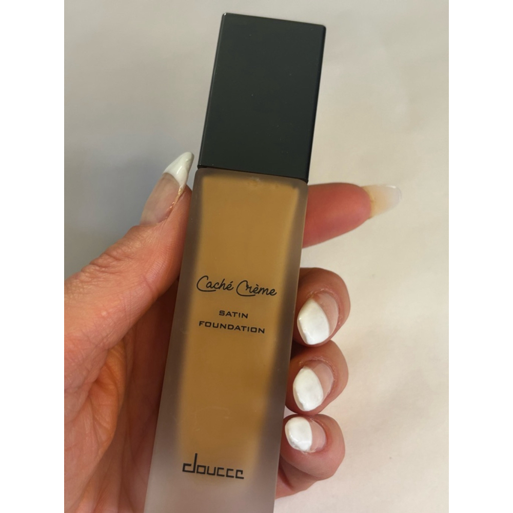 Cache Creme Satin Foundation - YD11 (Yellow Undertone Dark) $42 msrp